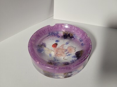 Ashtray bowl with a ladybug, flowers and amethyst stones - image1
